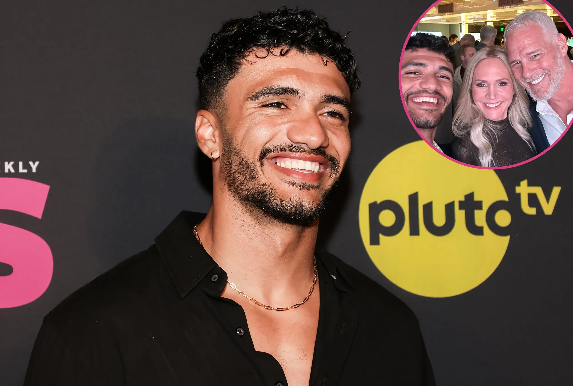 The Bachelorette s Jonathon Johnson Poses for Photo With Mark Anderson and Barbara Alyn Woods