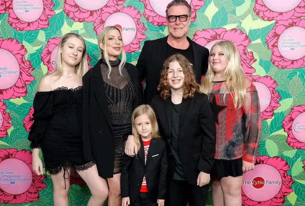 Tori Spelling Recalls the 1st Time She Met Ex Husband Dean McDermott and Kissed Him in Hotel Lobby