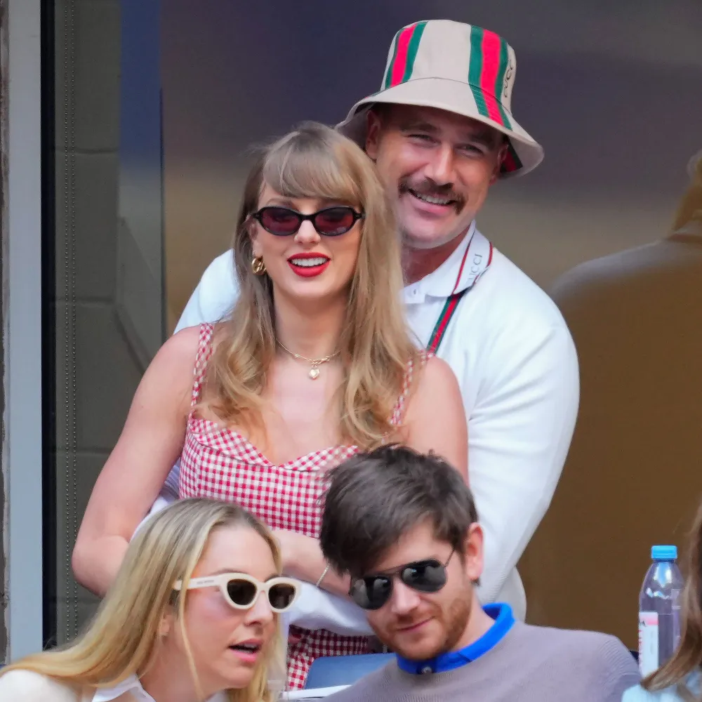 Travis Kelce Podcast Shout Outs to Taylor Swift Are Getting More Subtle 2