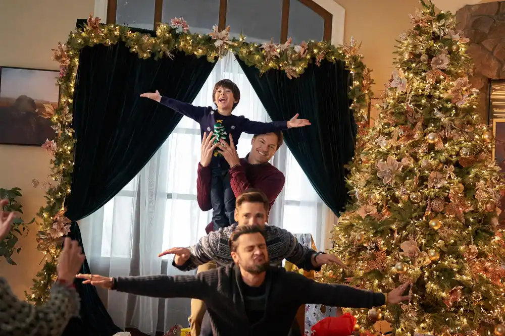 Tyler Hynes Reveals Why Andrew Walker Made Him Cry on Three Wiser Men and a Boy Set 269