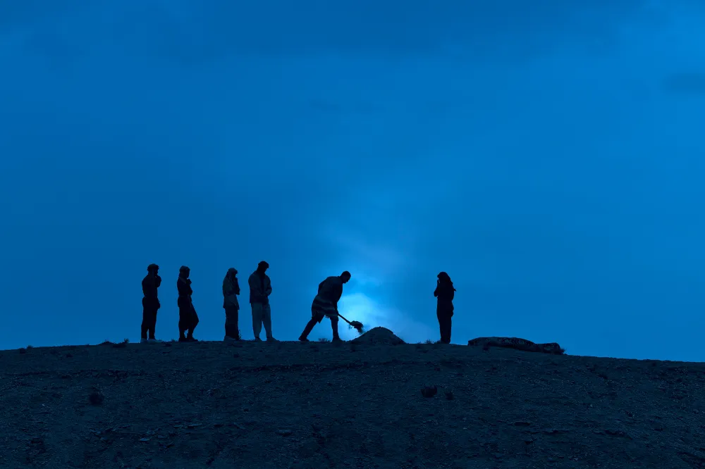 Us Explains Outer Banks Offscreen Backlash After JJ Controversial Death