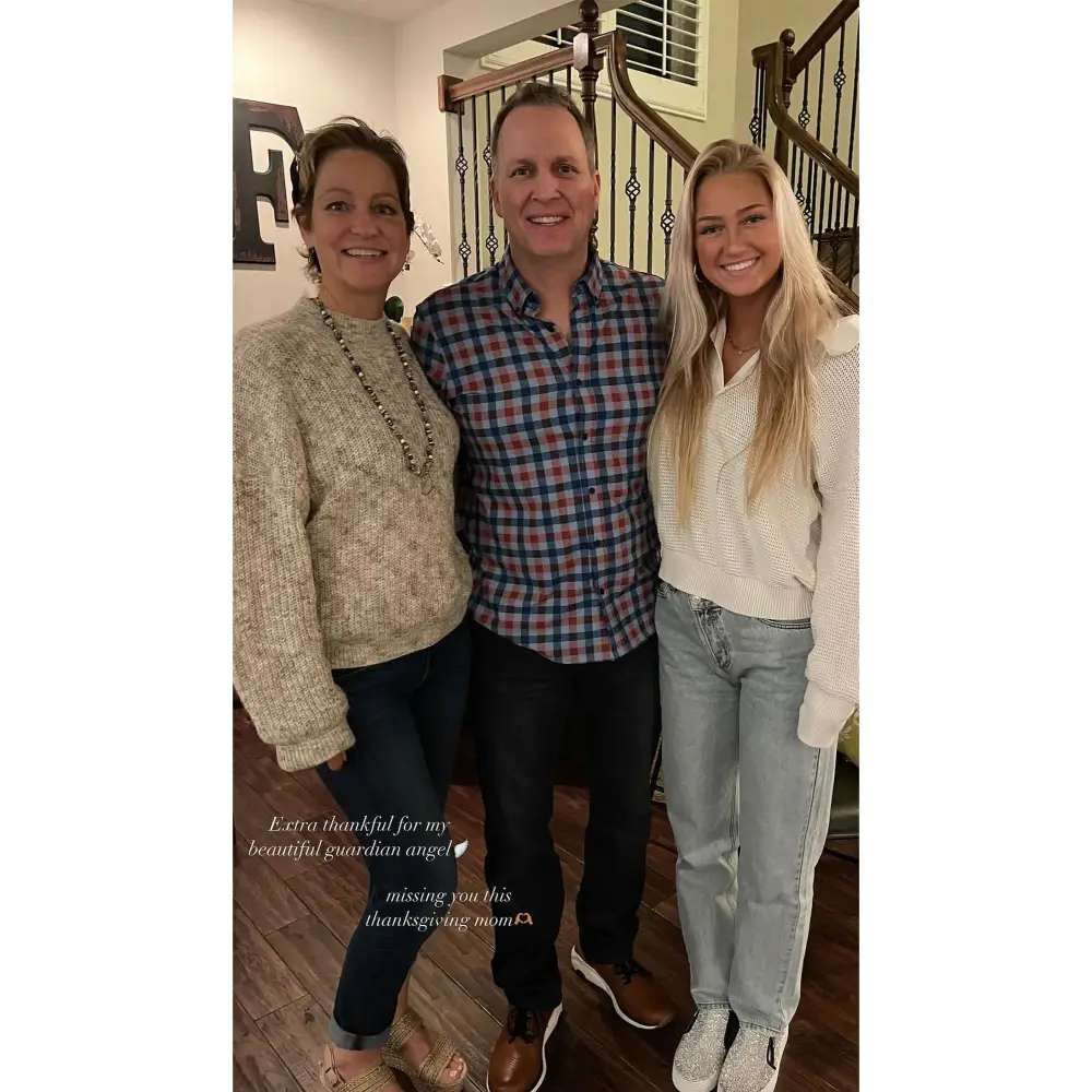 Viral Ring Girl Sydney Thomas Shares Tribute to Late Mother on Thanksgiving My Beautiful Guardian Angel