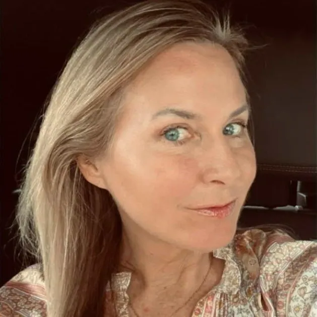 Wendy Geller - Author Luxury Handbag Shopping