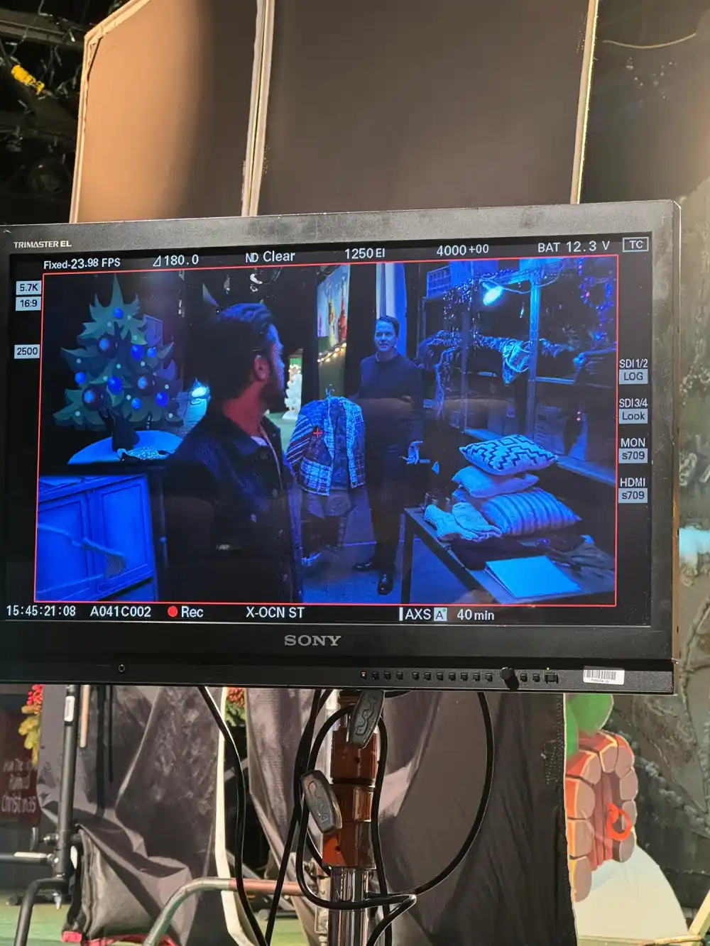 What s a Hallmark Holiday Movie Set Like Us Takes You Behind the Scenes on Three Wiser Men and a Boy 705