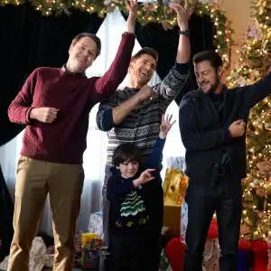 What s a Hallmark Holiday Movie Set Like Us Takes You Behind the Scenes on Three Wiser Men and a Boy 713