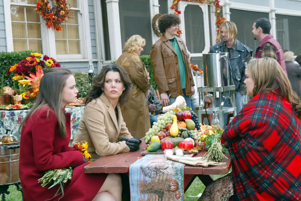 Which Dysfunctional TV Family Brought the Most Iconic Thanksgiving Episode