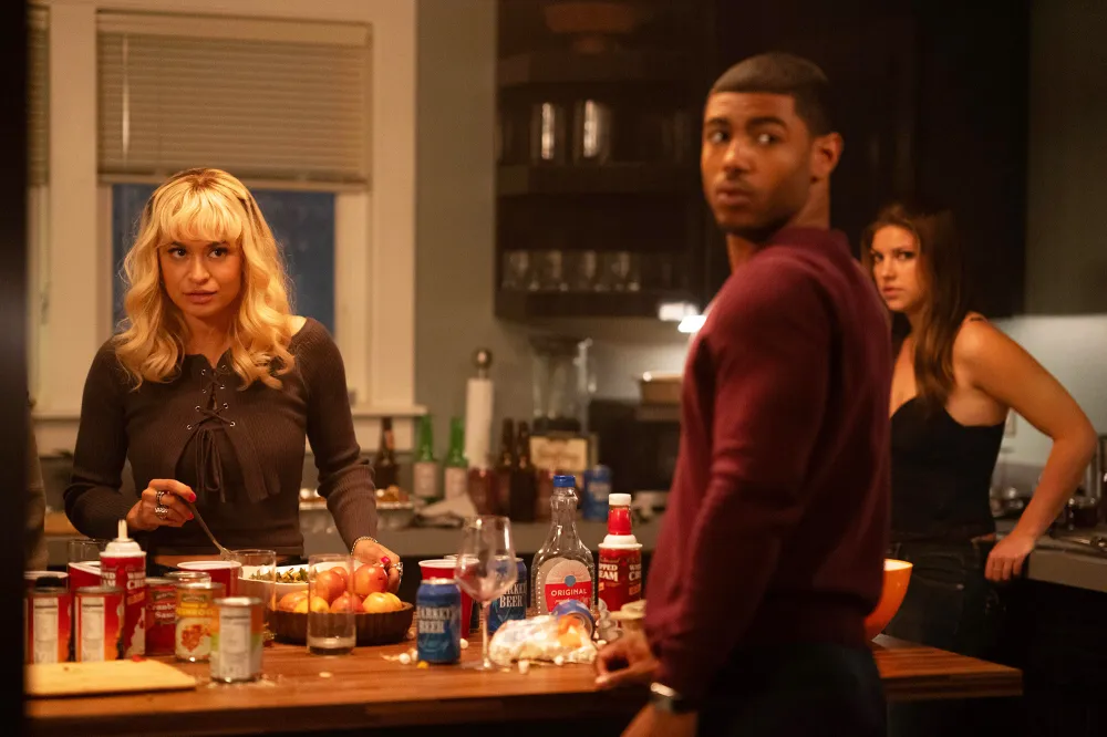 Which Dysfunctional TV Family Brought the Most Iconic Thanksgiving Episode