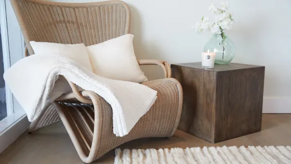 barefoot-dreams-blanket-nordstrom-black-friday-sale