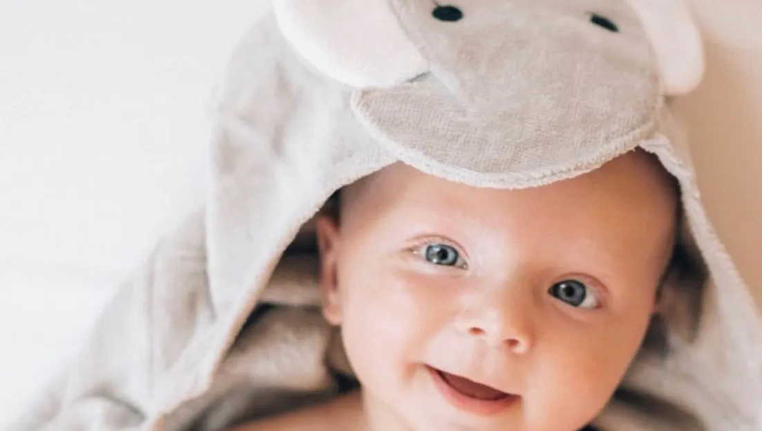 elegant baby clothing gifts