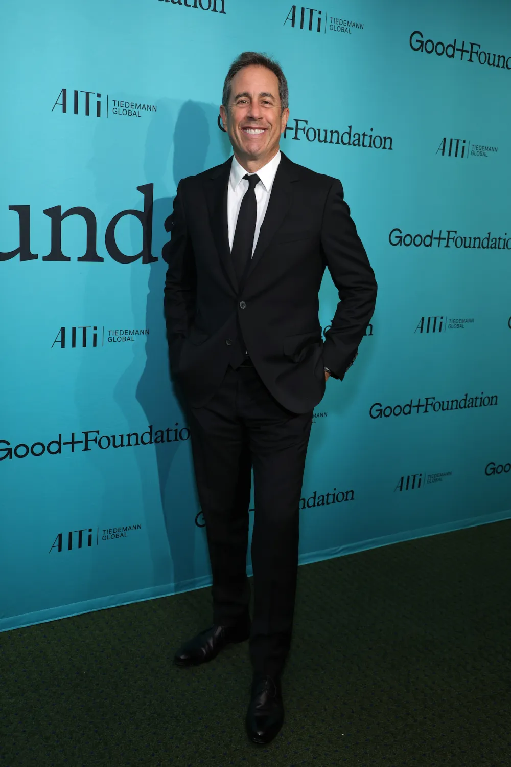 every-time-jerry-seinfeld-defended-seinfeld-1743648132.