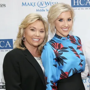 Savannah Chrisley Shares Mom Julie Helped Her Make a Thanksgiving List at Visitation