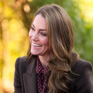 kate middleton in brown coat