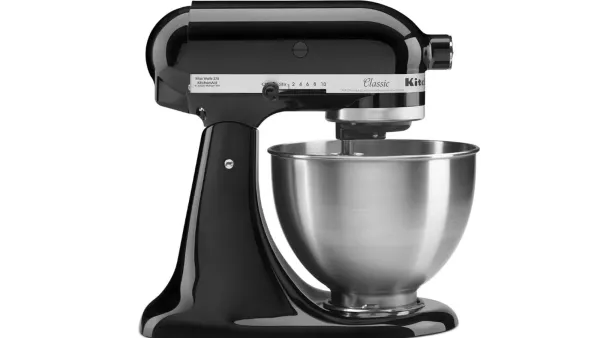 KitchenAid Classic Series 4.5 Quart Tilt-Head Stand Mixer