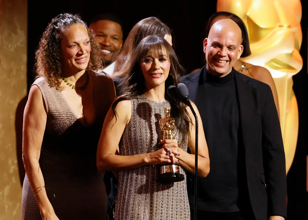 Rashida Jones Reads Late Dad Quincy Jones&rsquo; Honorary Oscar Speech