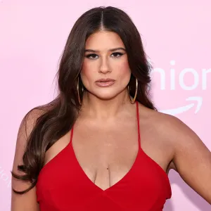 Remi Bader Says Setting Boundaries Resulted in Being Alone on Thanksgiving