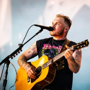 Zach Bryan Stops Show After Concertgoer Throws Object Onstage