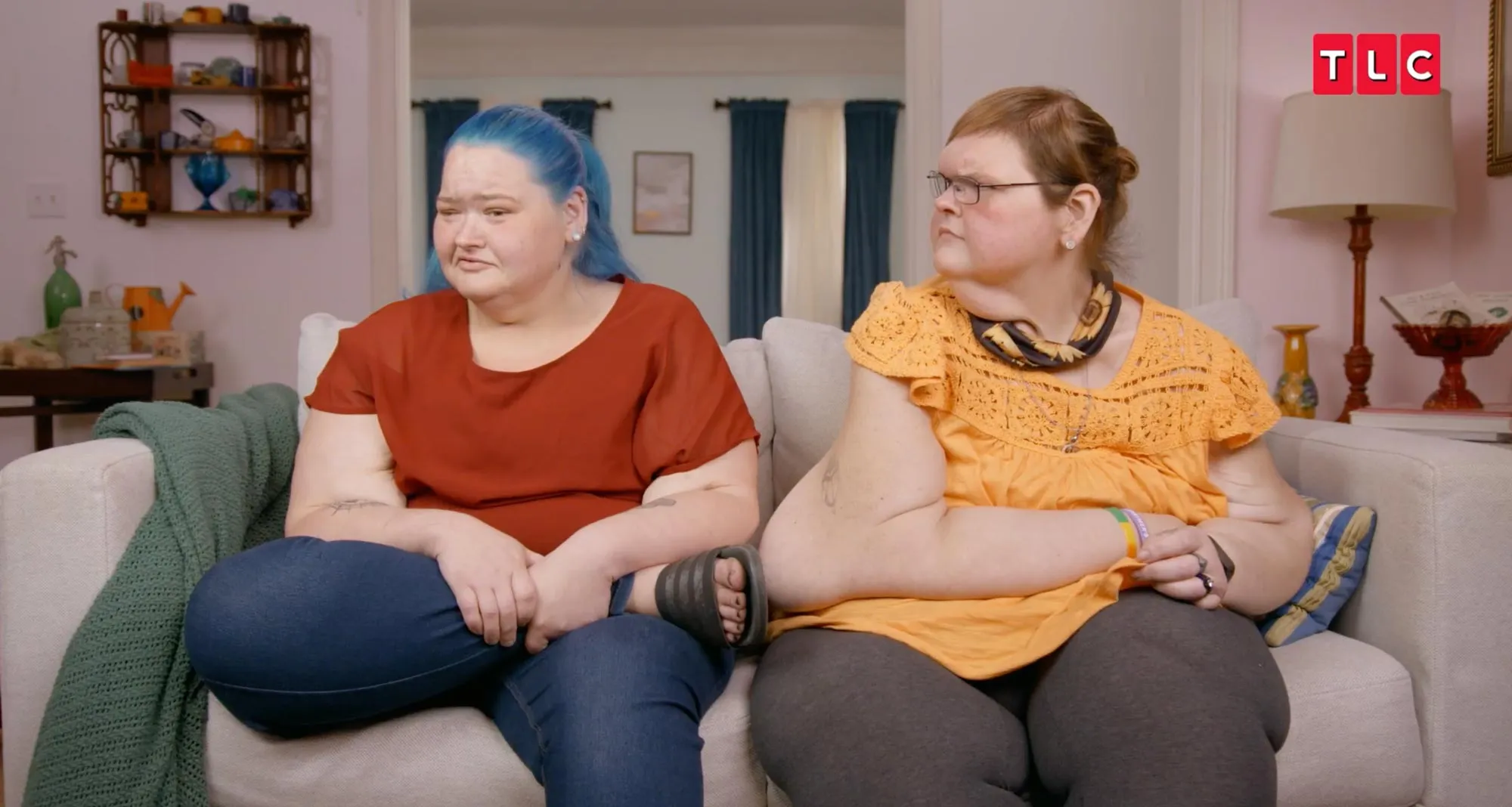 1000 Lb Sisters Tammy and Amy Slaton Discover if Theyre Connected to Royal Family in Sneak Peek