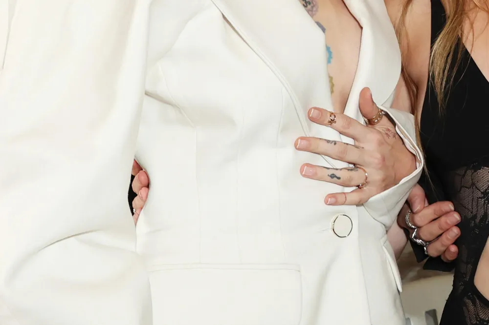 Paris Jackson Appeared to Wear Her Engagement Ring From Justin Long 3 Months Ago