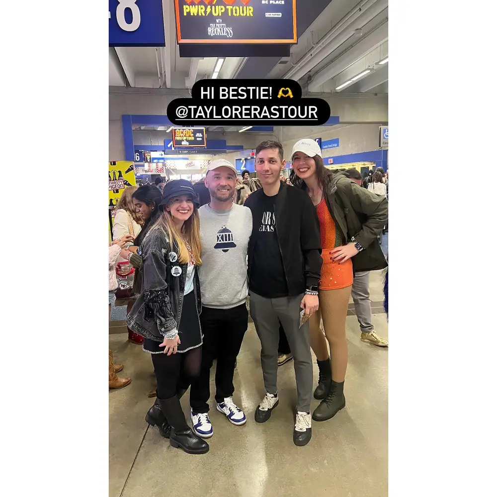 All the Taylor Swift Fan Accounts Who Revealed their Identities swiftalert 13