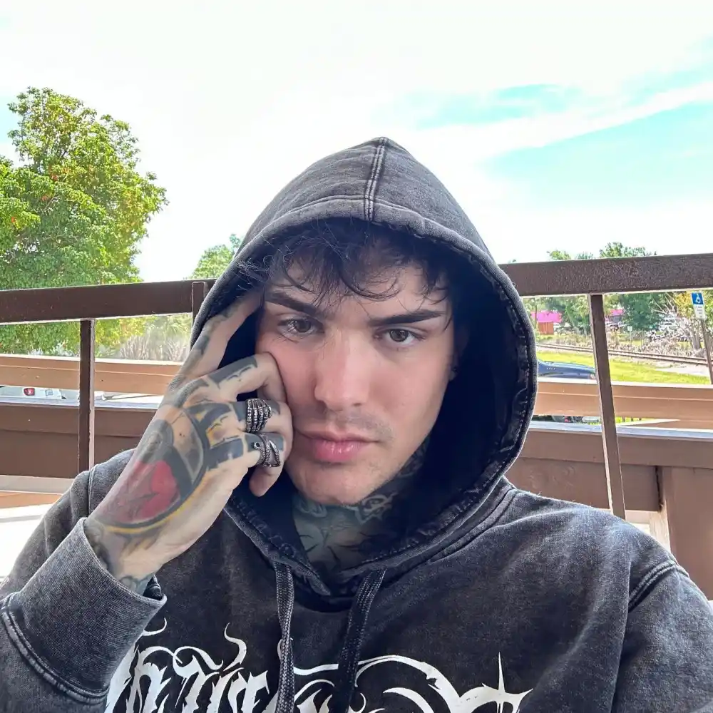 American Idol Alum Shades Katy Perry s New Song Can t Be The Same Person Who Eliminated Me