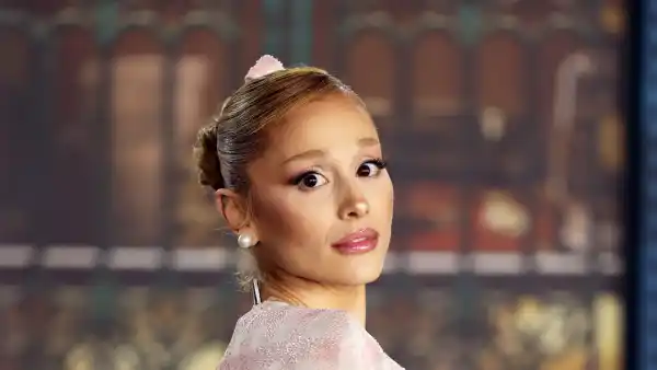Ariana Grande Breaks Down Wicked Beauty Looks