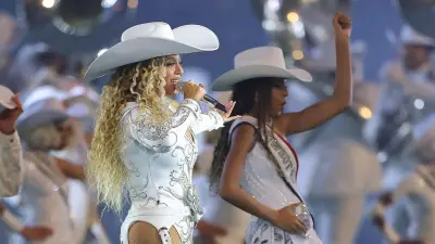 Beyonce Blue Ivy Halftime Hot Pics