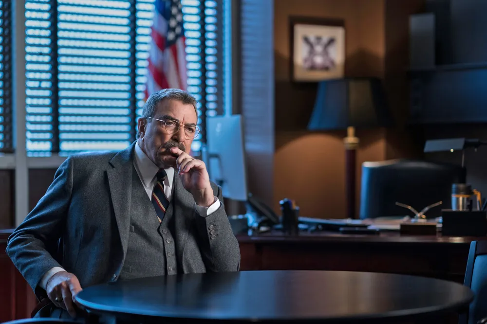 Blue Bloods Finale Brings High Stakes for Tom Selleck Frank Reagan
