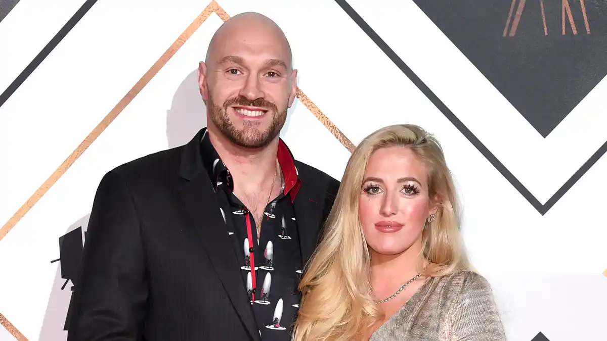 Boxer Tyson Fury Hasnt Spoken to Wife Paris in 3 Months Since Starting Fight Training