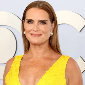 NEW YORK, NEW YORK - JUNE 16: Brooke Shields attends the 77th Annual Tony Awards at David H. Koch Theater at Lincoln Center on June 16, 2024 in New York City. (Photo by Dia Dipasupil/Getty Images)