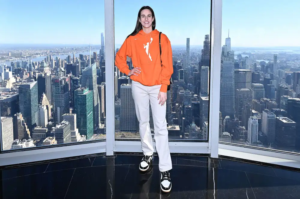 Caitlin Clark Empire State Building