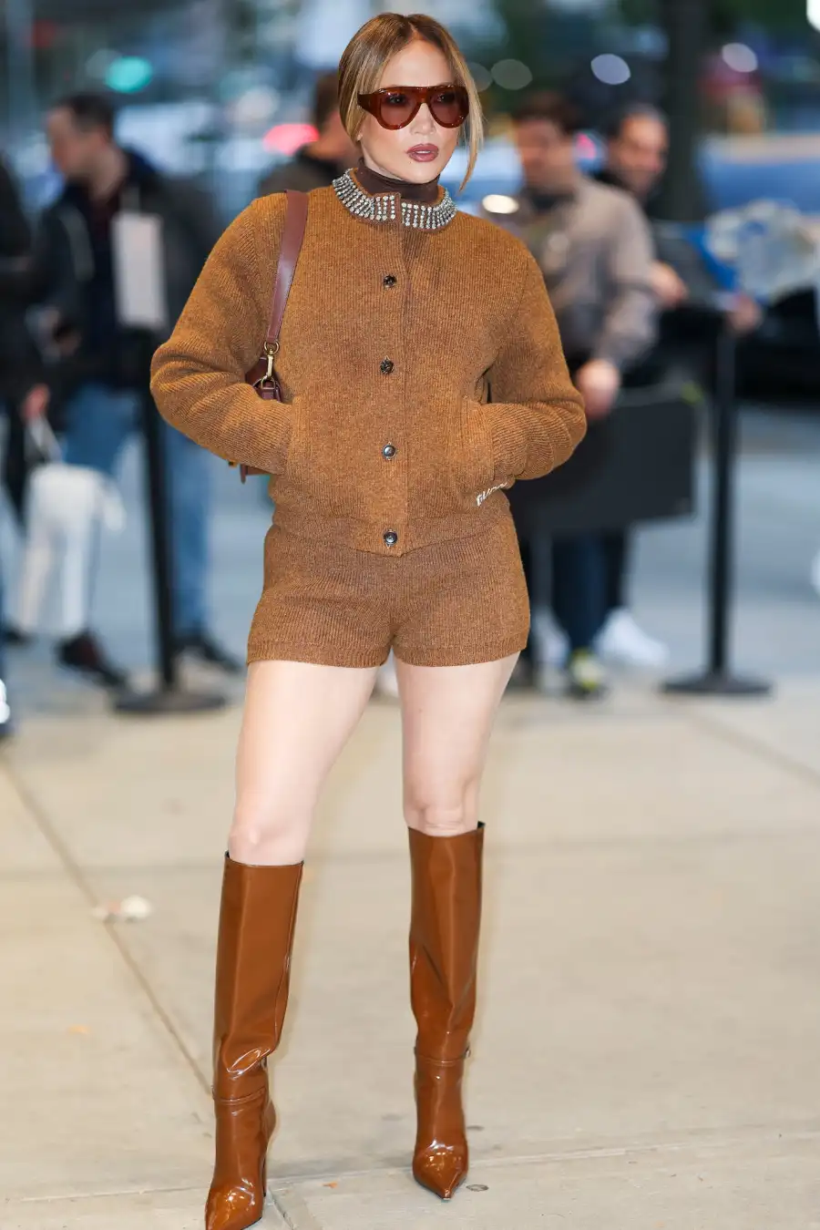 Celebrities in Mocha Mousse