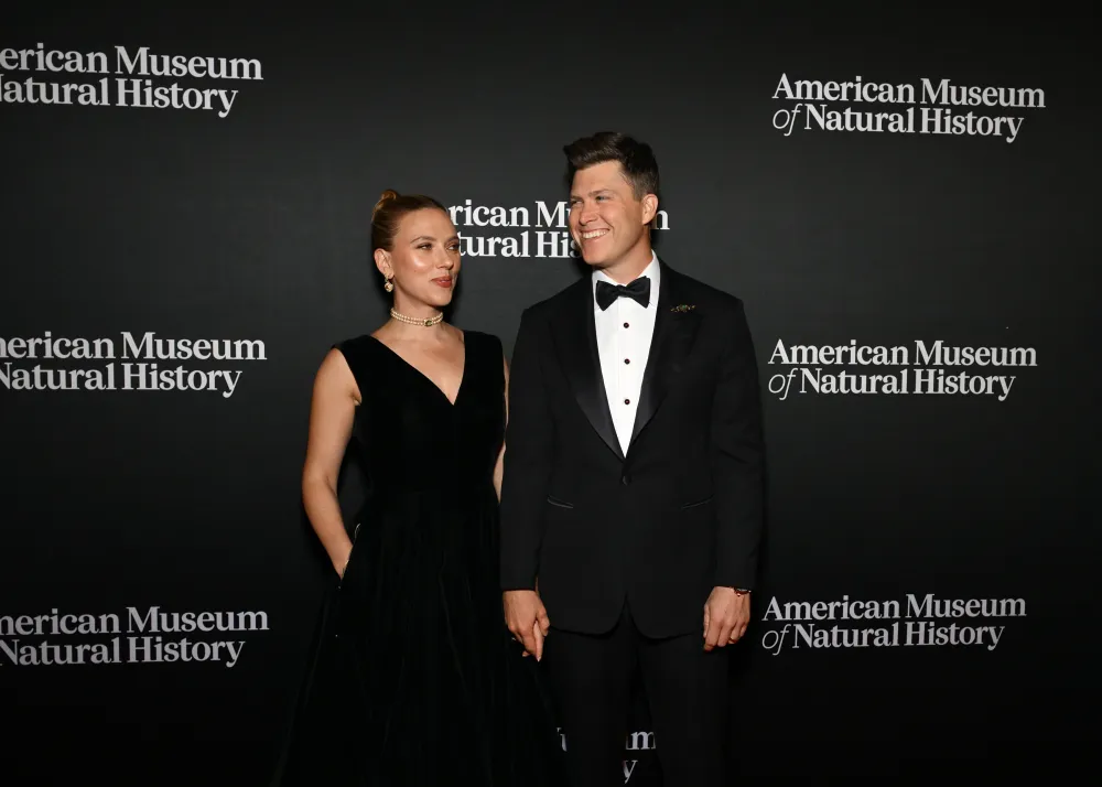 NEW YORK, NEW YORK - DECEMBER 05: (L-R) Scarlett Johansson and Colin Jost attend The American Museum of Natural History's 2024 Museum Gala at American Museum of Natural History on December 05, 2024 in New York City. (Photo by Slaven Vlasic/Getty Images for the American Museum of Natural History)