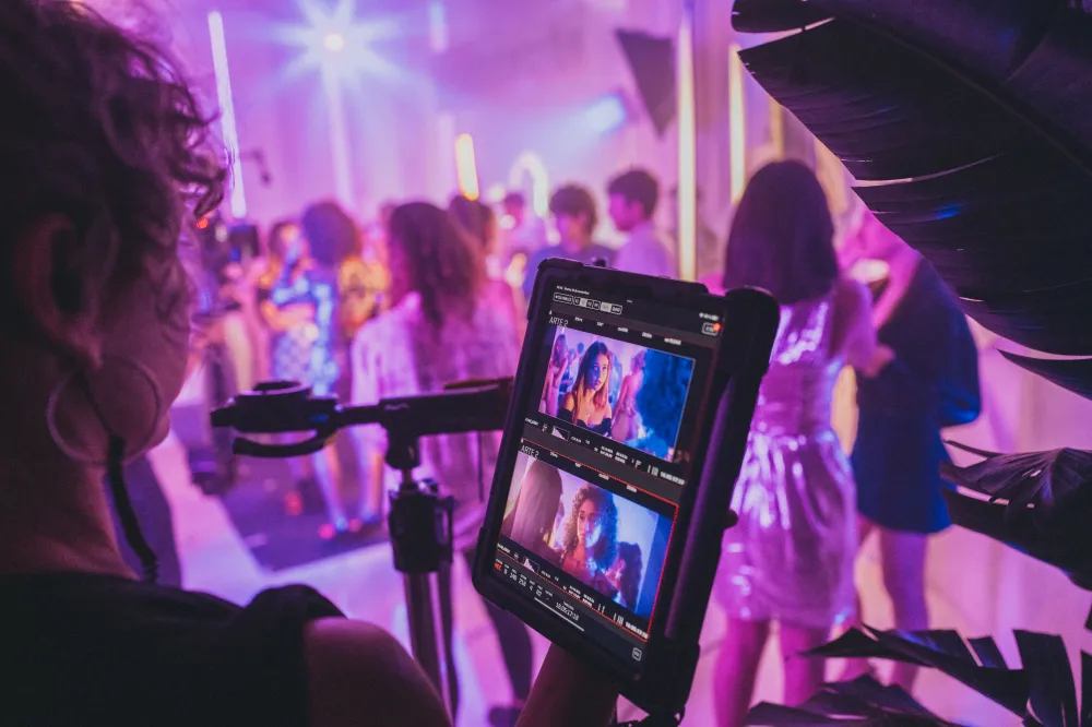 Detr&aacute;s de c&aacute;maras en la pel&iacute;cula "Culpa Tuya"