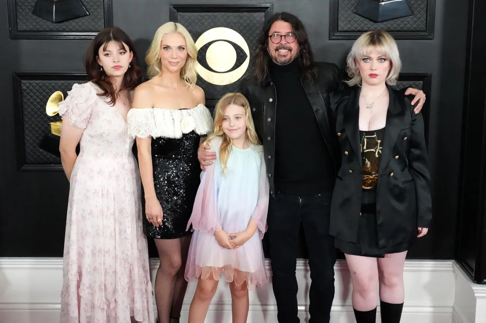 Dave Grohl y su esposa pasar&aacute;n la Navidad en familia tras esc&aacute;ndalo de paternidad