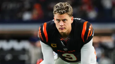 Did a Break In at Joe Burrow s House Just Confirm His Swimsuit Model Girlfriend 294