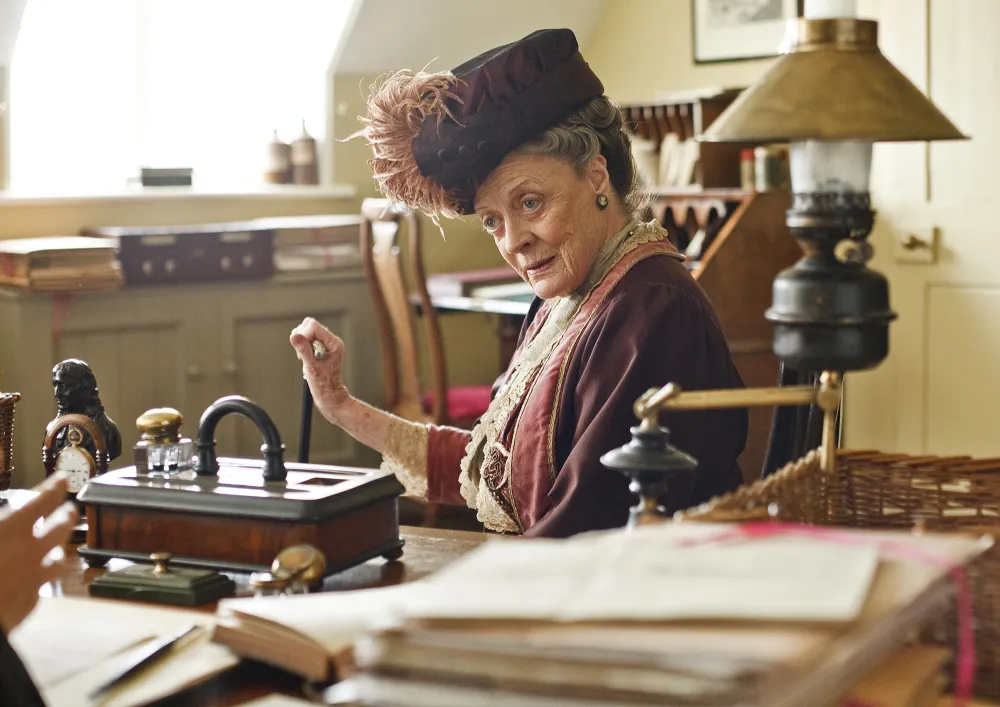 Downton Abbey 3 Will Pay Tribute to Maggie Smith