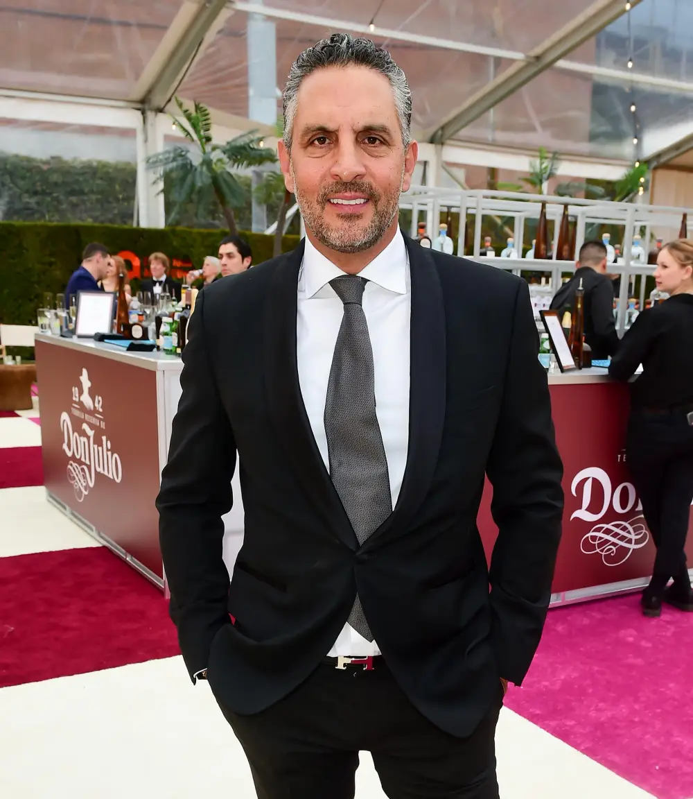 Excl Mauricio Is Not Serious With Klaudia K After PDA