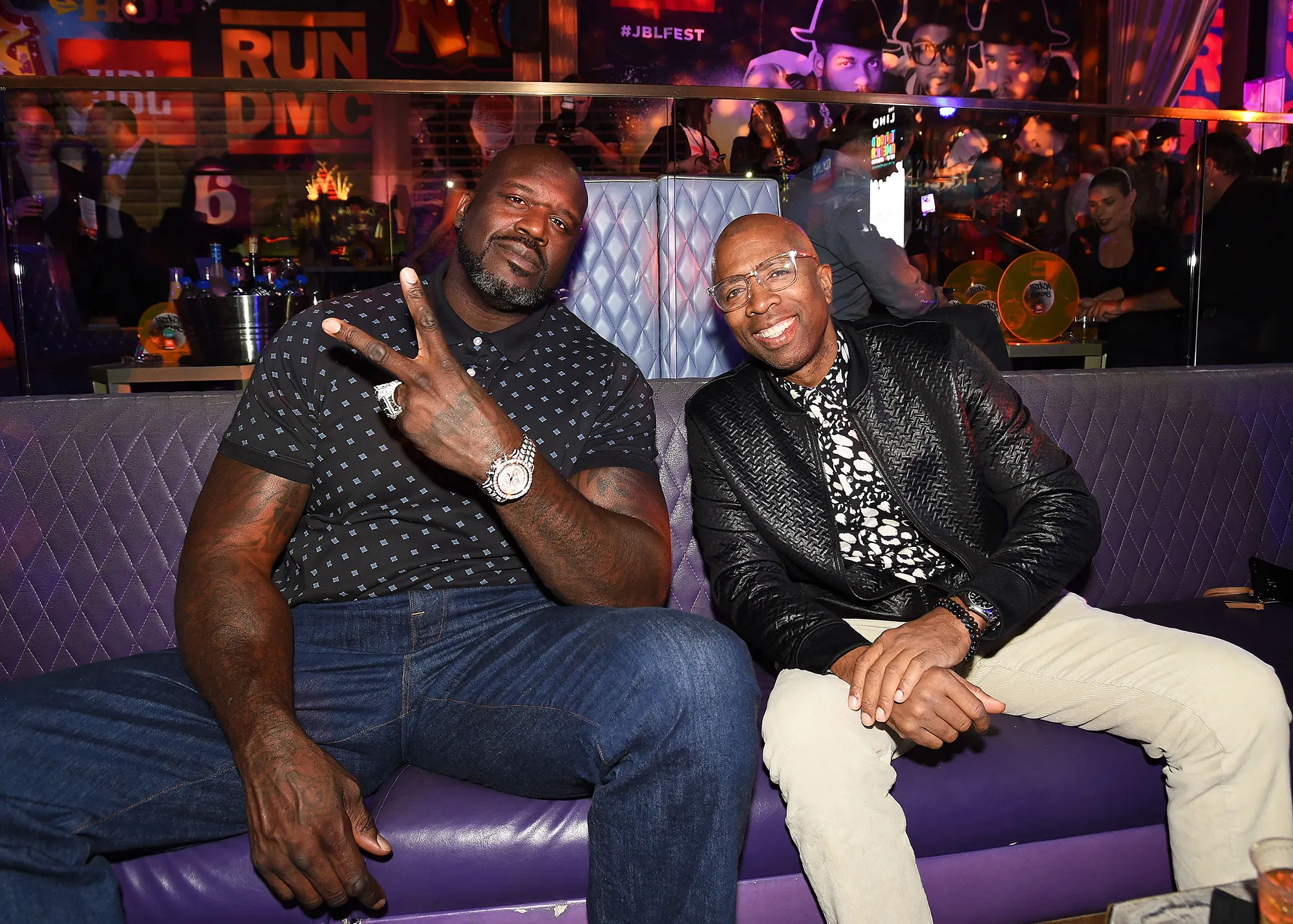 Feature Kenny Smith Pushes Shaquille O'Neal Into a Christmas Tree on Live TV