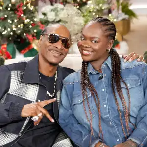 Feature Snoop Dogg on Daughter Cori Broadus