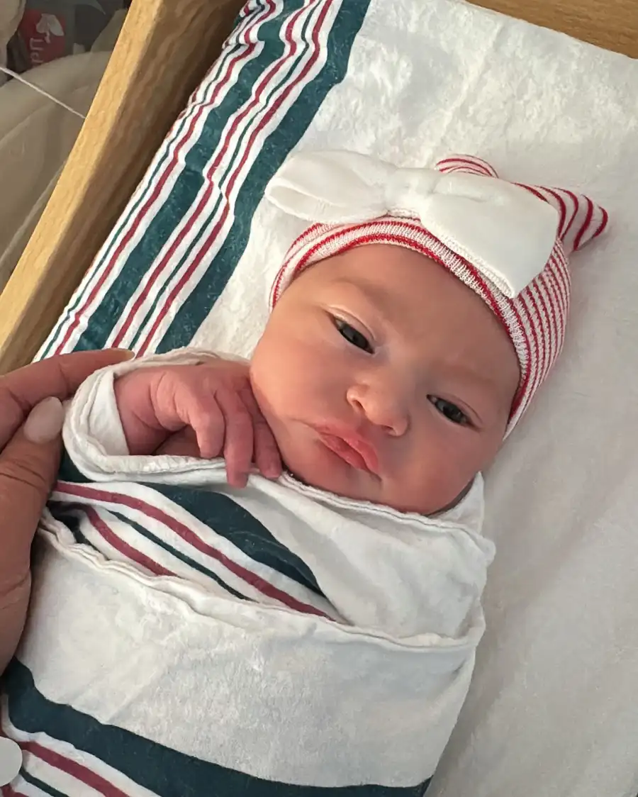 Former Bachelorette Andi Dorfman Reveals Daughter's Name, Shares 1st Photos