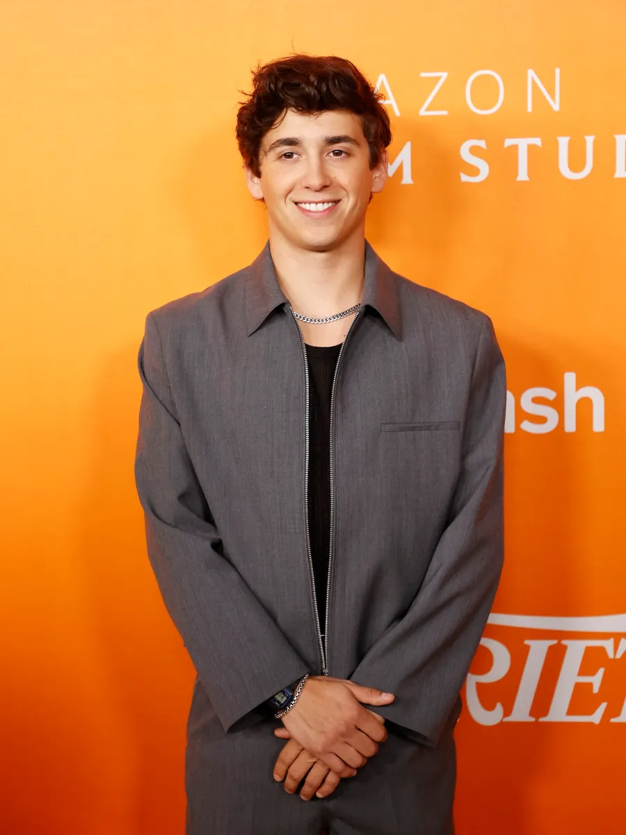 Gallery Ranking the Internet s Best Boyfriends of 2024 Jonathan Bailey Paul Mescal and More