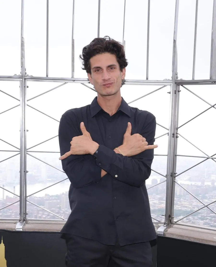 Gallery Ranking the Internet s Best Boyfriends of 2024 Jonathan Bailey Paul Mescal and More