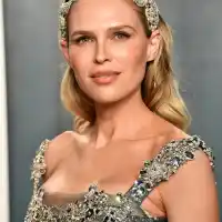 Sara Foster 1