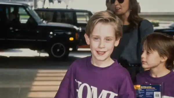 ‘Replica Luxury Handbag Alone’ Siblings Reunite After 30 Years — But Kevin McAllister Is Missing Again