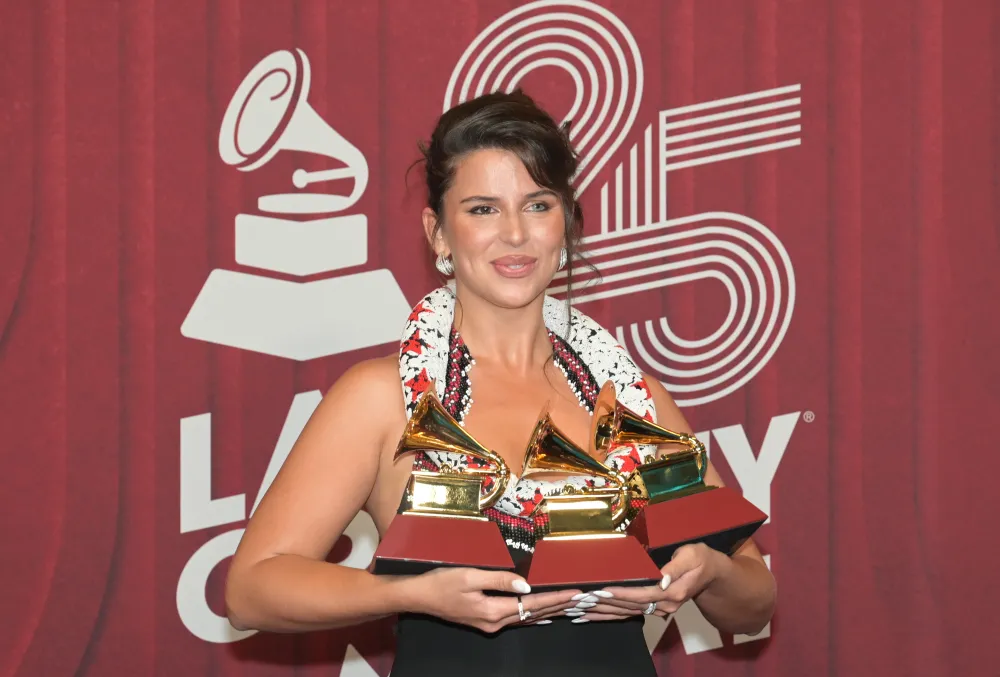 Nathy Peluso tras recibir tres Latin Grammys 2024