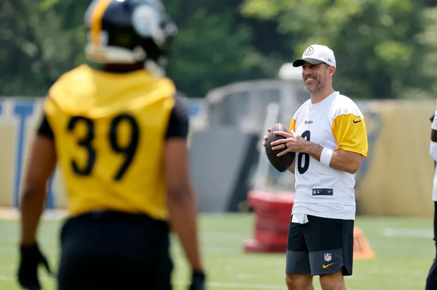 GettyImages-2218955365-Aaron-Rodgers-Dating-History