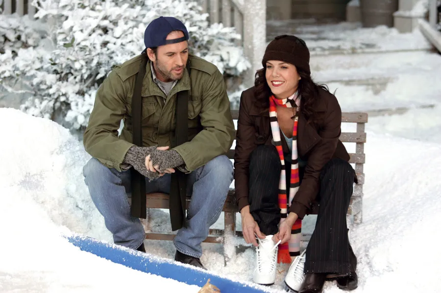 Gilmore Girls Lorelai and Luke Reunite for the Holidays in Walmart Ad