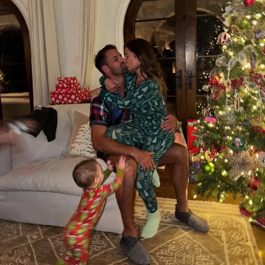 How Celebs Celebrated Christmas 2024 Eric Decker and Jessie James Decker 726