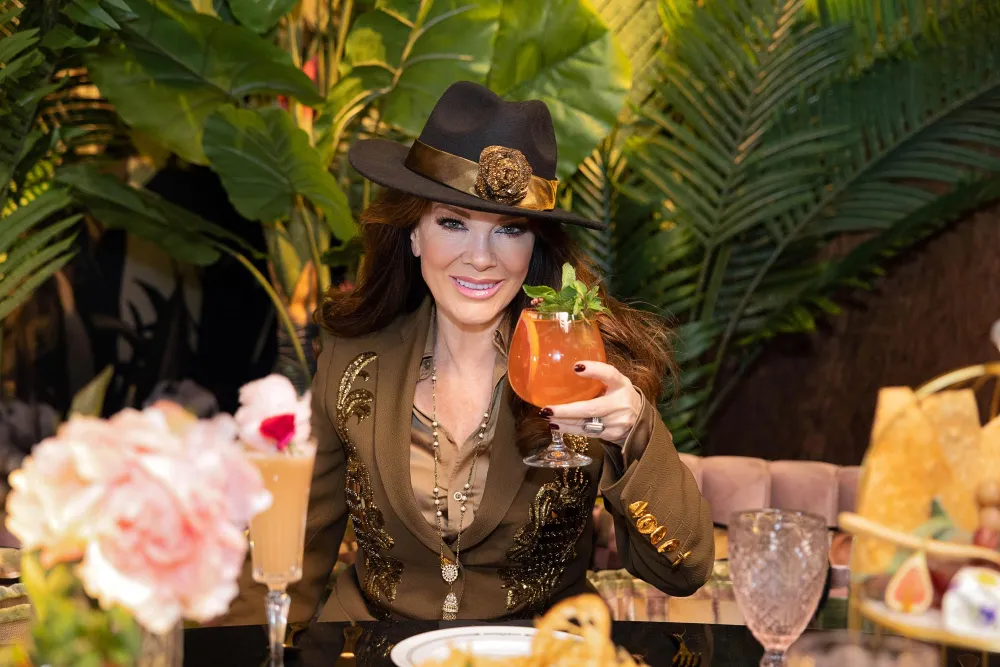 How Lisa Vanderpump s New Restaurant Pinky s Is a Nod to the Gangster Vibe of Old School Vegas 226