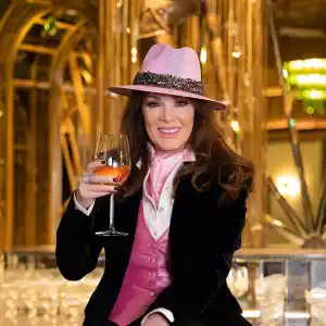 How Lisa Vanderpump s New Restaurant Pinky s Is a Nod to the Gangster Vibe of Old School Vegas 228